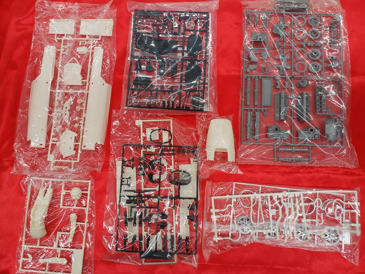 Tamiya Honda F-1 (List Price ¥3000 Version) 12011 - Banzai Thrifting | BanzaiHobby