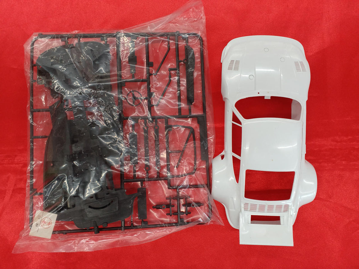 Nichimo Porsche Turbo 935 Low Type MV-2402 - Banzai Thrifting | BanzaiHobby