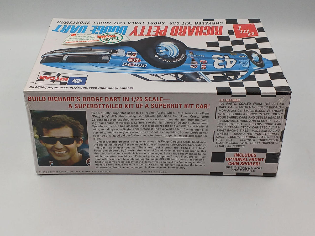 AMT 1/25 Scale Plastic Model RICHARD PETTY DODGE DART - Banzai Thrifting | BanzaiHobby