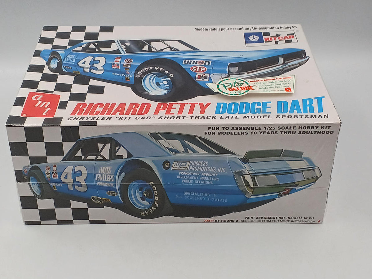AMT 1/25 Scale Plastic Model RICHARD PETTY DODGE DART - Banzai Thrifting | BanzaiHobby