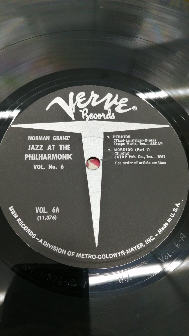 VERVE JAZZ AT THE PHILHARMONIC VOL.6
