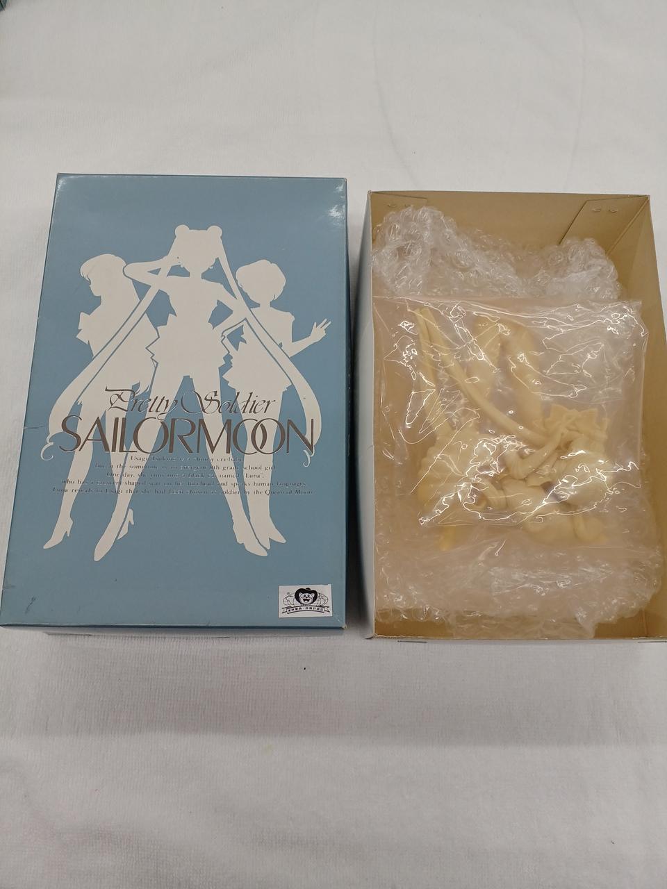 G-PORT Sailor Moon 1/8 Garage Kit Sailor Moon - Banzai Thrifting | BanzaiHobby