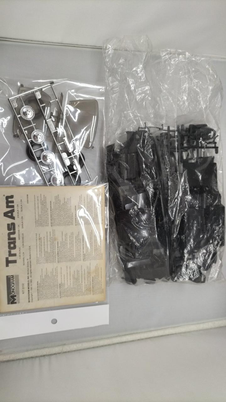 MONOGRAM 83 TRANS AM - Banzai Thrifting | BanzaiHobby
