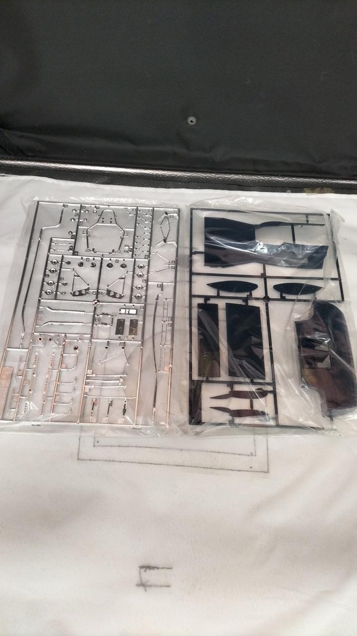 TAMIYA Tyrell Ford F-1 1/12 Big Scale Series - Banzai Thrifting | BanzaiHobby