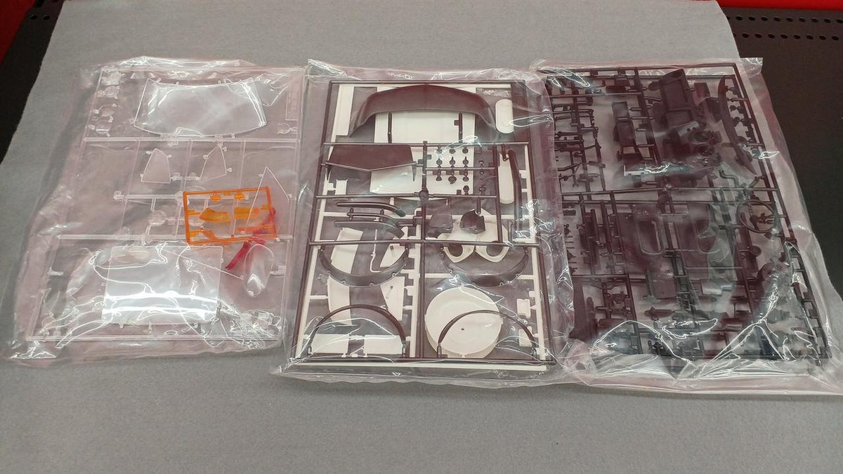TAMIYA Fairlady 240ZG - Banzai Thrifting | BanzaiHobby