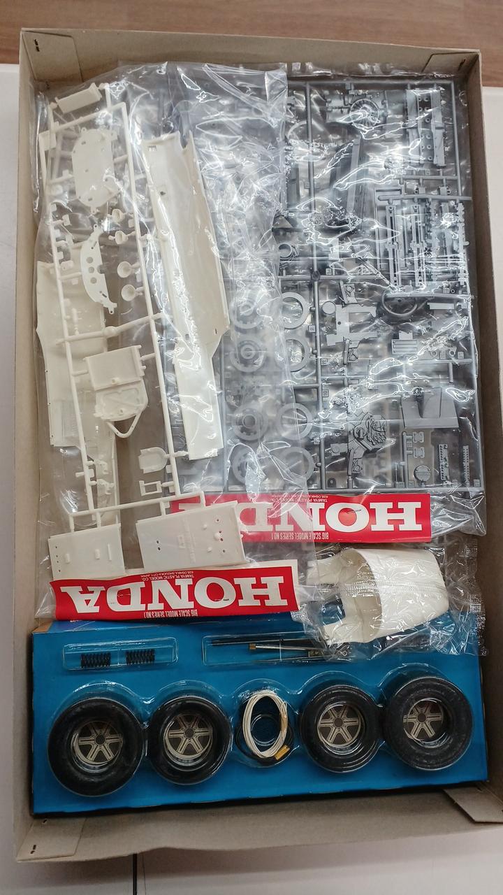 TAMIYA 1/12 HONDA F-1 RA 273 Management No. 5826 Big Scale Plastic Model - Banzai Thrifting | BanzaiHobby