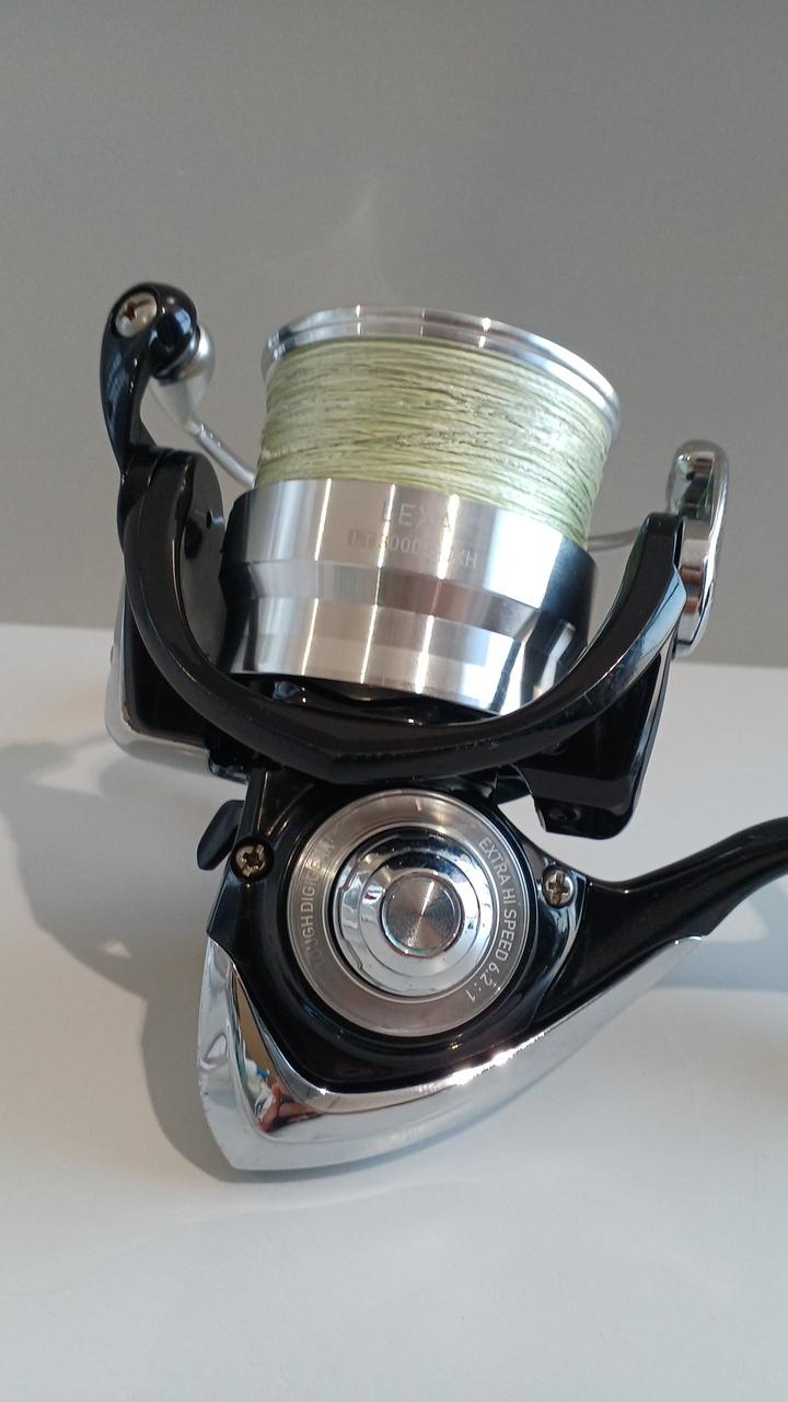 美品Daiwa 19LEXA LT 3000S-CXH DAIWA 19LEXA LT3000S-CXH 紡輪– BanzaiHobby