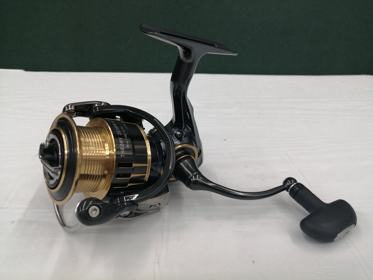 antique daiwa fishing reels 17 THEORY 2510 PE H Spininng Reel From Japan Bass Fishing's Most Versatile Soft Lure Mold Lightness Beyond The Class Line Number:15