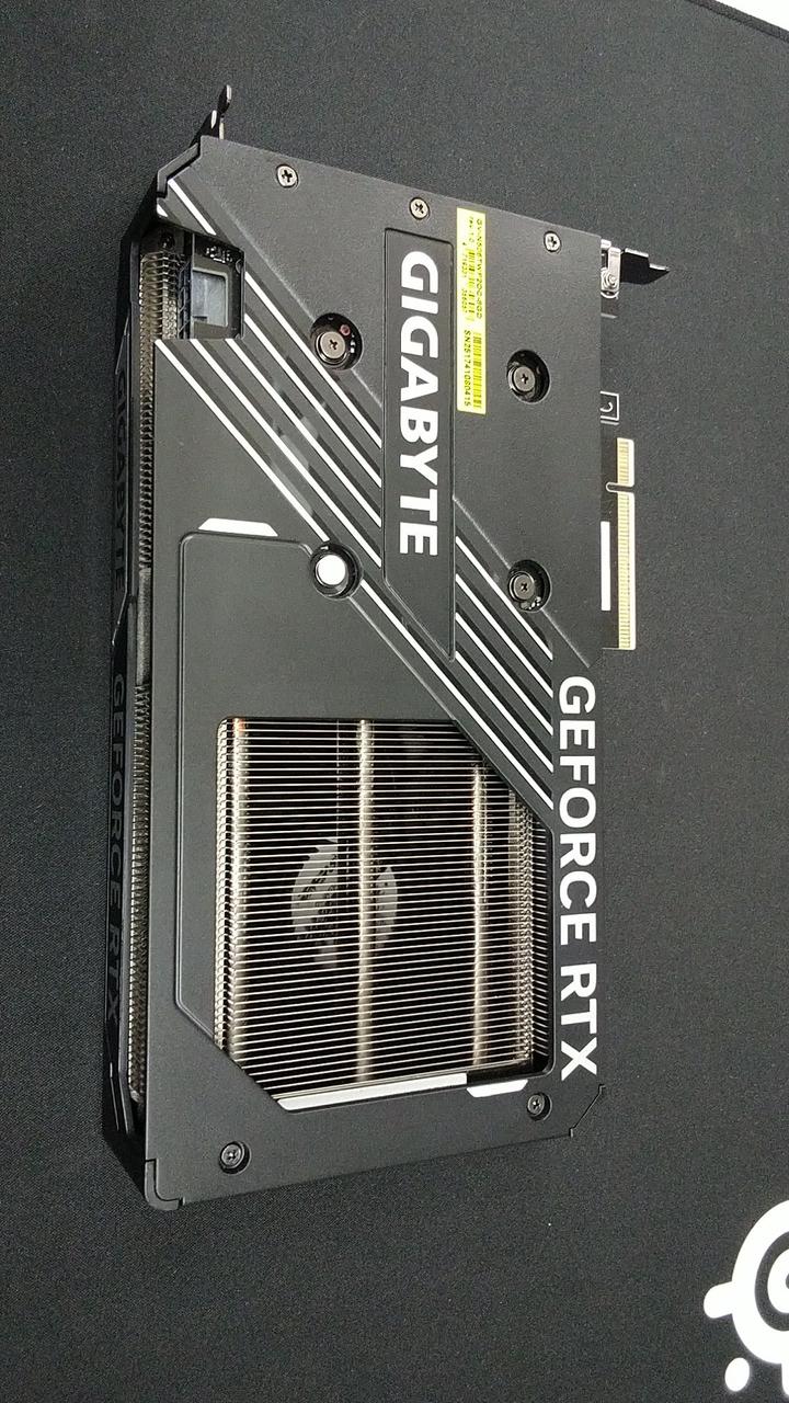 GIGABYTE Graphics Board: GV-N506WF20C-8GD