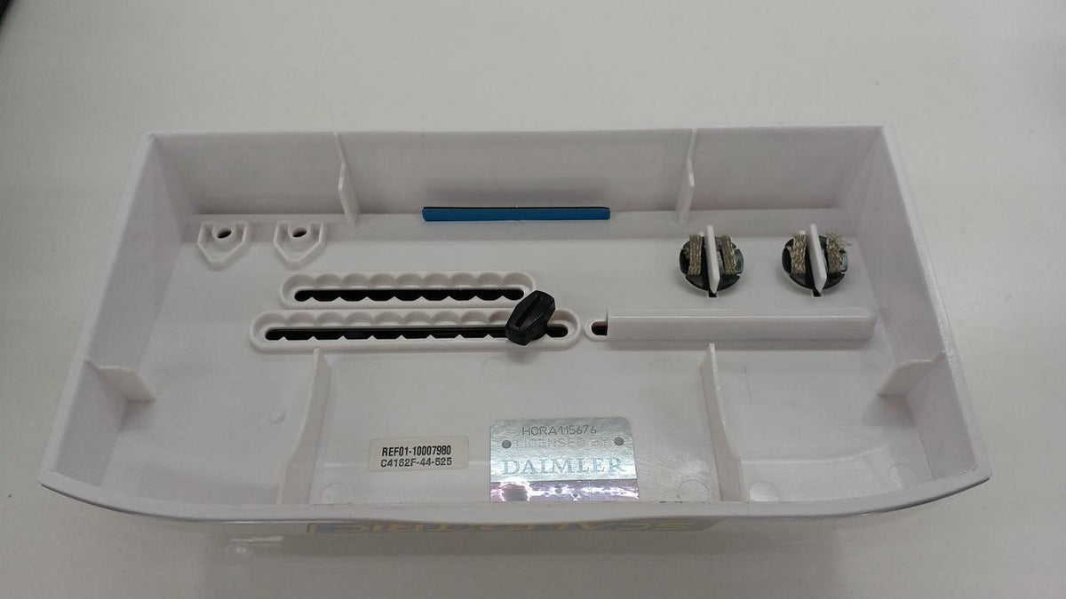 SCALEXTRIC Slot Car MERCEDES-AMG GT3 - Banzai Thrifting | BanzaiHobby