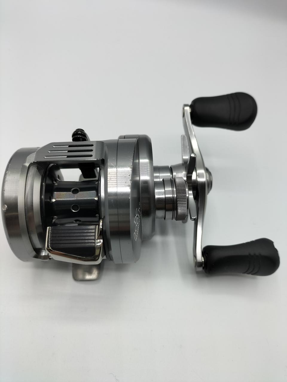 SHIMANO Baitcasting Reel CALCUTTA CONQUEST DC 200HG – BanzaiHobby