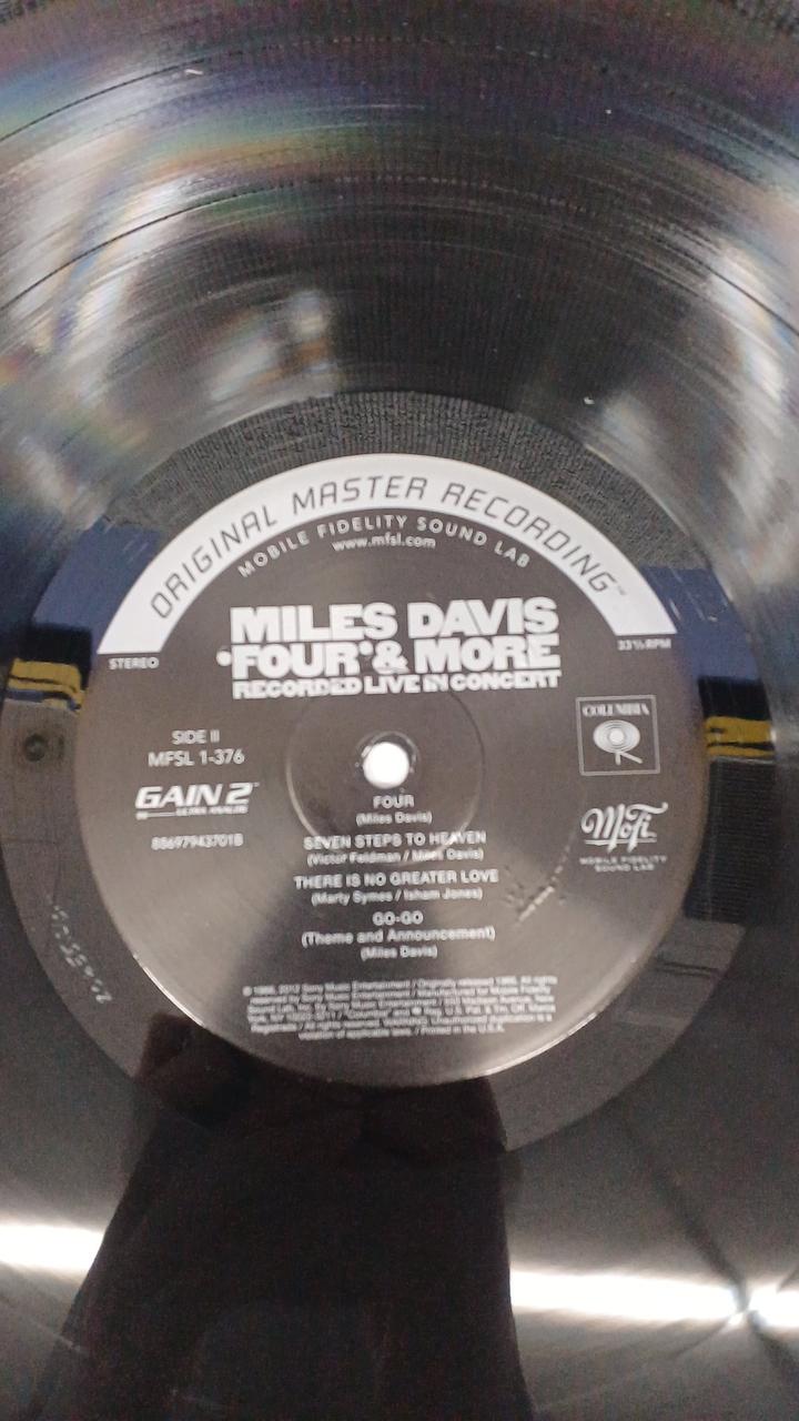 MOBILE FIDELITY Miles Davis / FOUR'&MORE MFSL1376