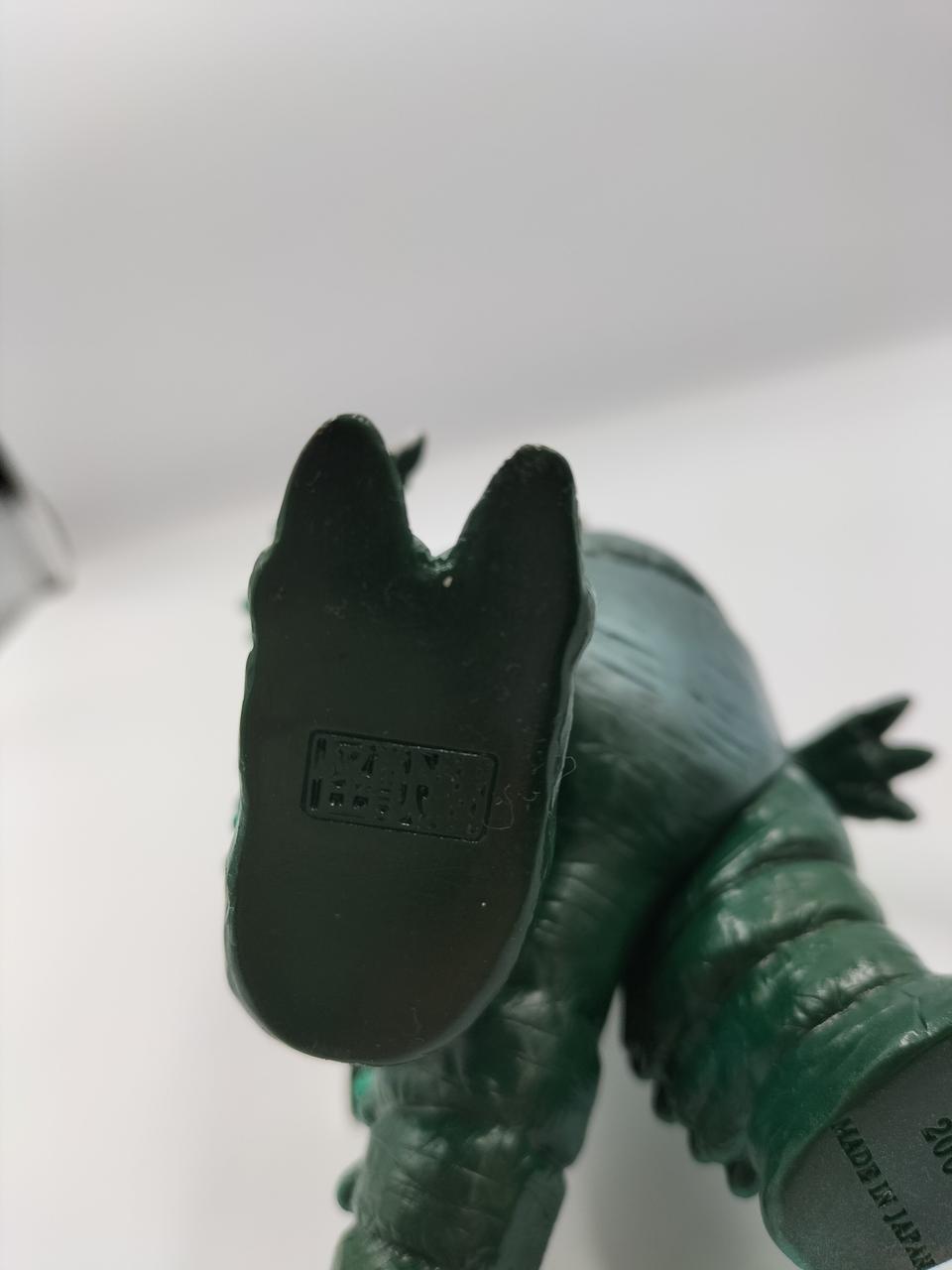 Not selectable Soft Vinyl Black Giras