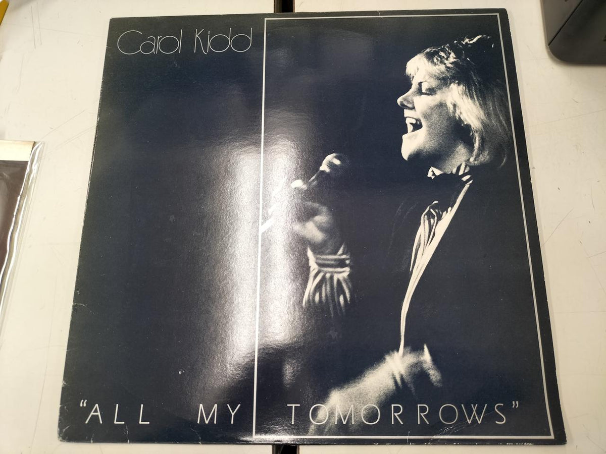 ALOI CAROL KIDD AKH 005