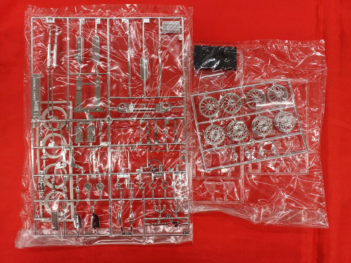 Northern Flycatcher Toyota 2000GT OT3-5 - Banzai Thrifting | BanzaiHobby