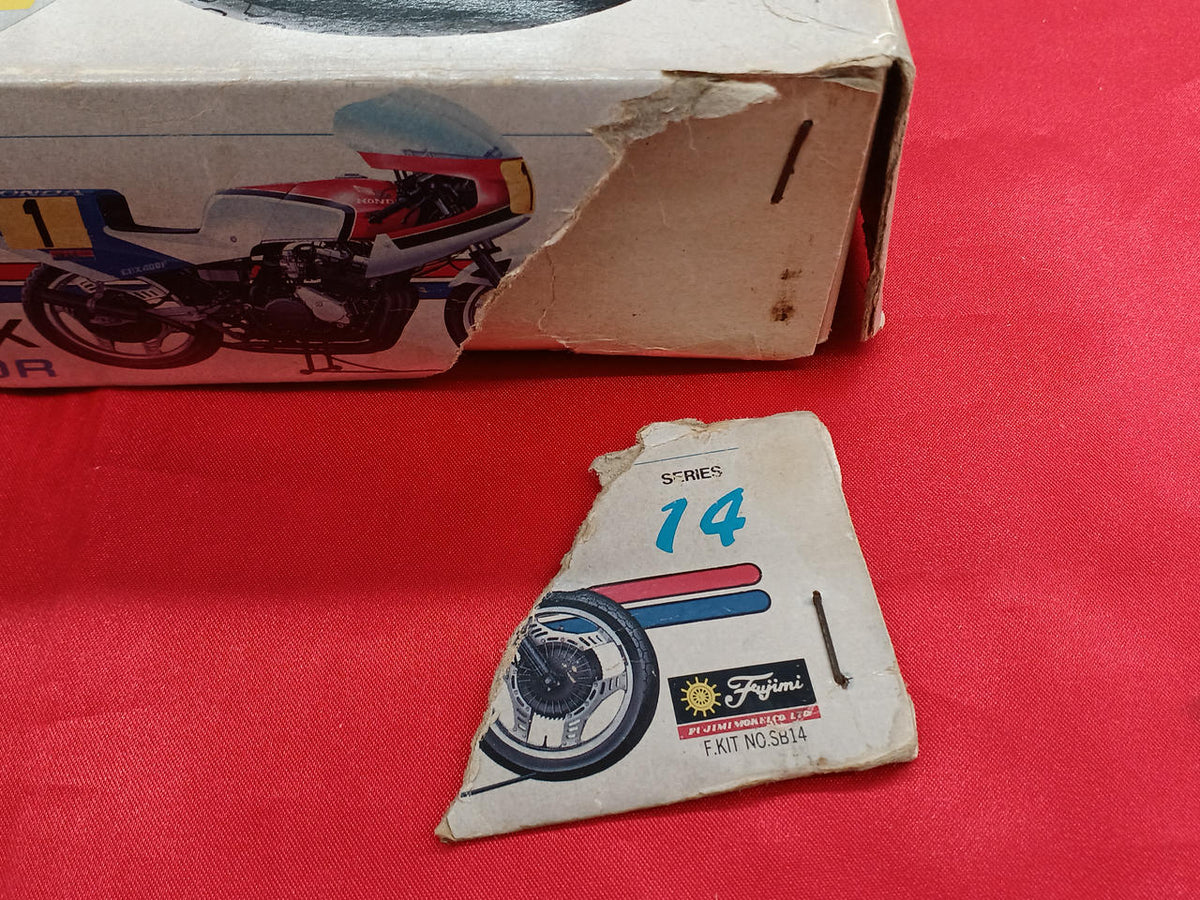 Fujimi Honda CBX RS400R SB14 - Banzai Thrifting | BanzaiHobby