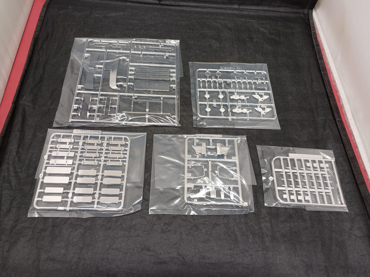 Aoshima Truck Guy Hometown Express - Banzai Thrifting | BanzaiHobby