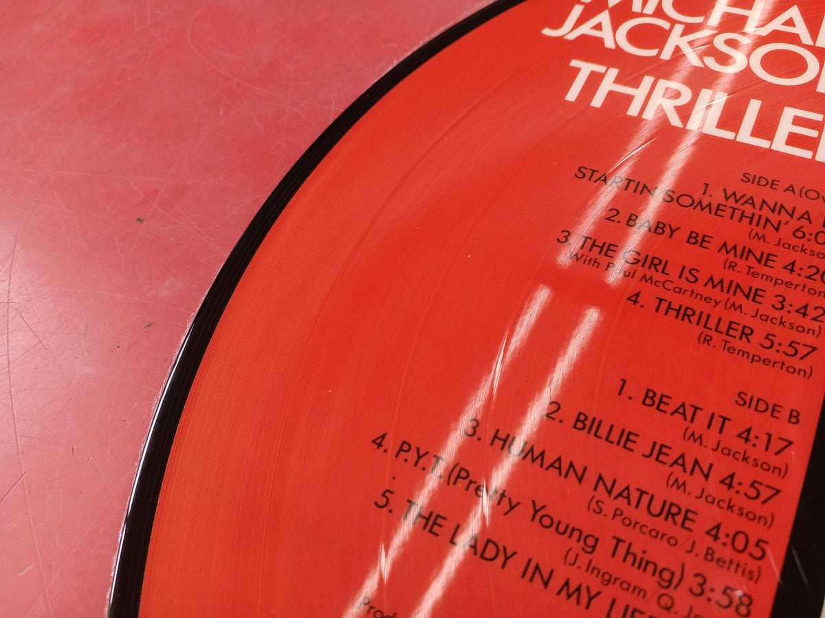 EPIC SONY Record LP Thriller / Michael Jackson 28, 3P-455