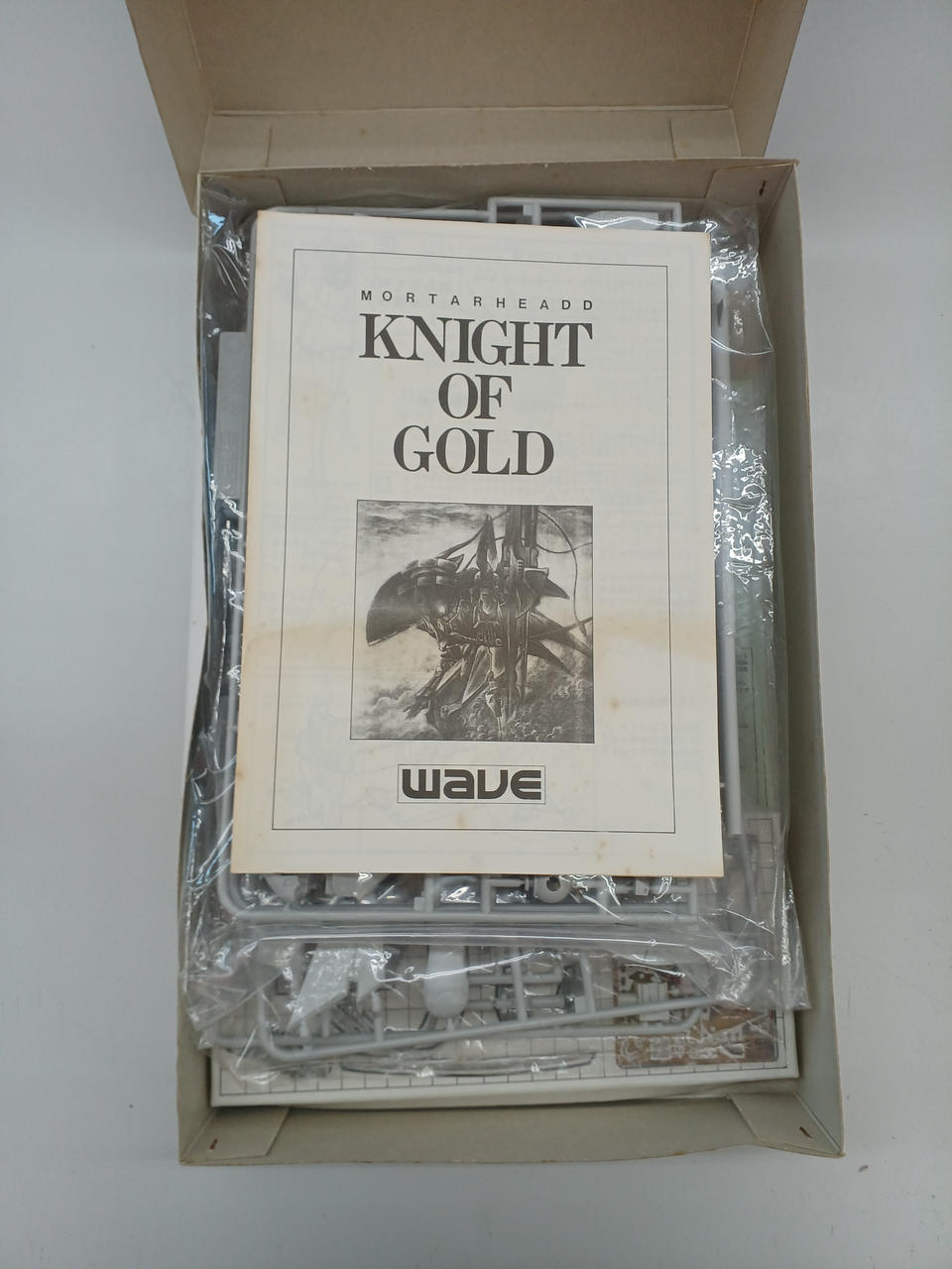 WAVE Garage Kit Knight of Gold - Banzai Thrifting | BanzaiHobby