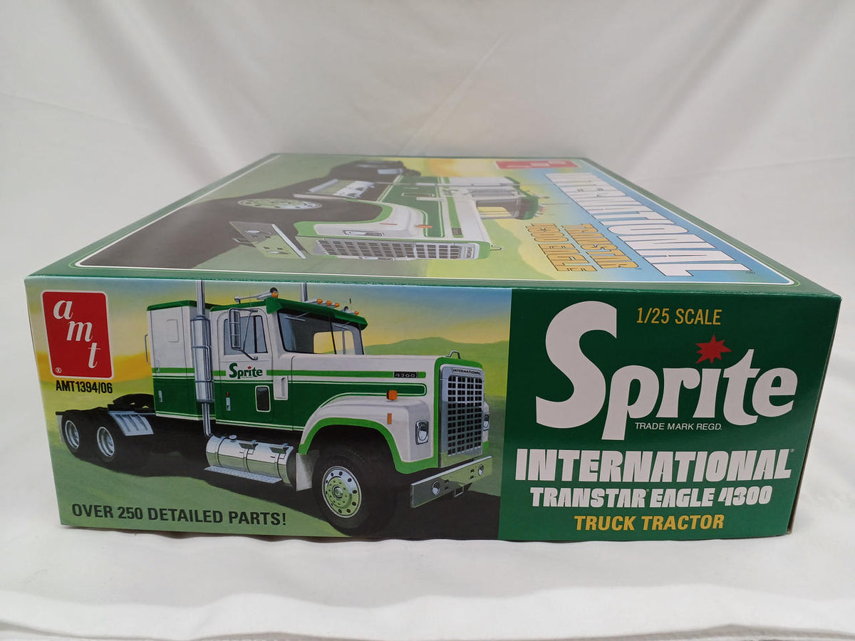 AMT TRANSTAR 4300 EAGLE AMT1394 - Banzai Thrifting | BanzaiHobby