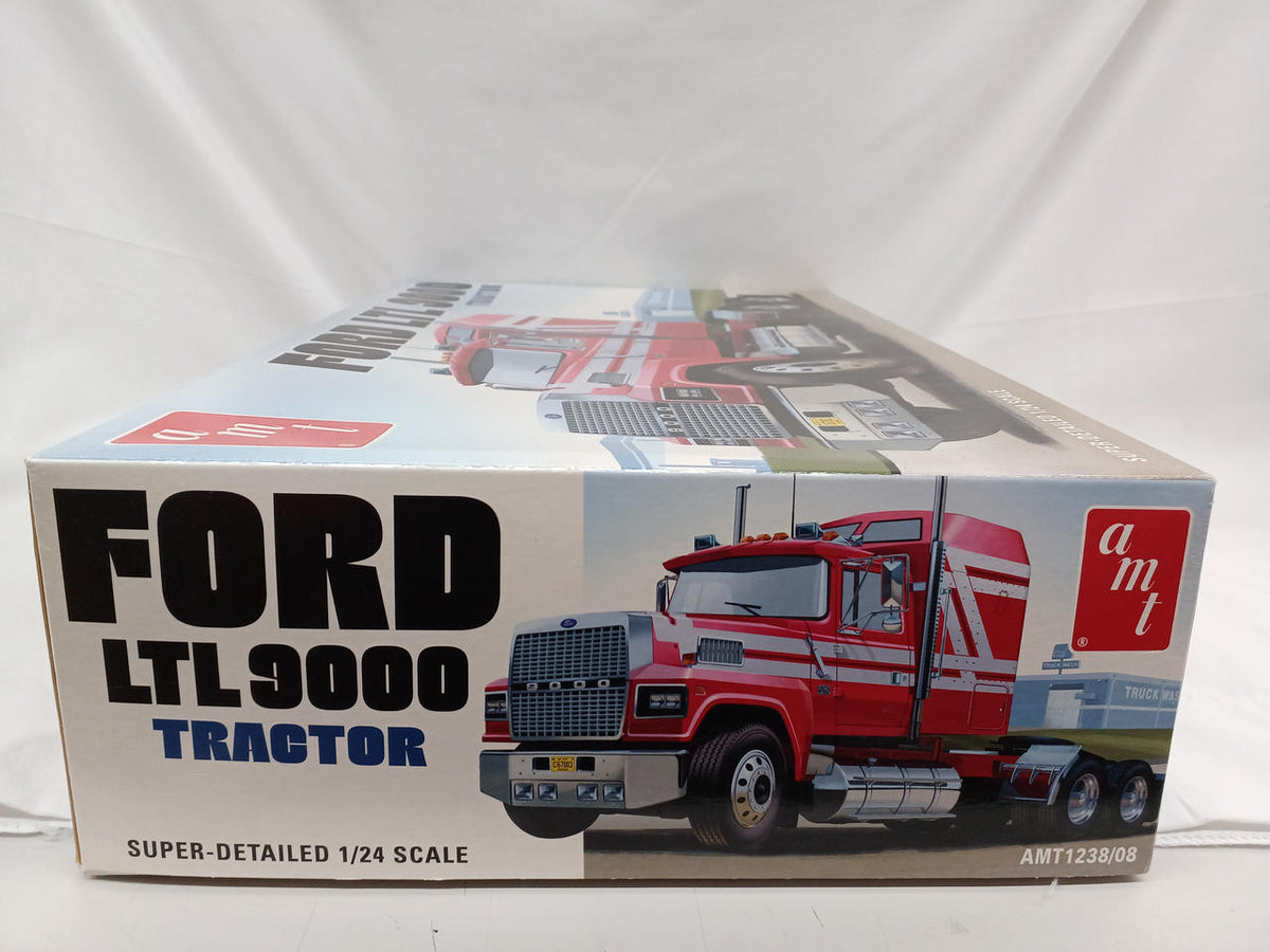 AMT/PLATZ FORD LTL 9000 TRACTOR AMT1238 - Banzai Thrifting | BanzaiHobby