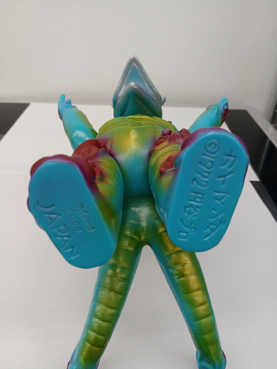 Marmit Soft Vinyl Caimanda