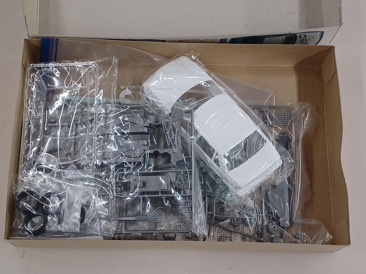 TAMIYA Volvo 850 Saloon BTCC - Banzai Thrifting | BanzaiHobby