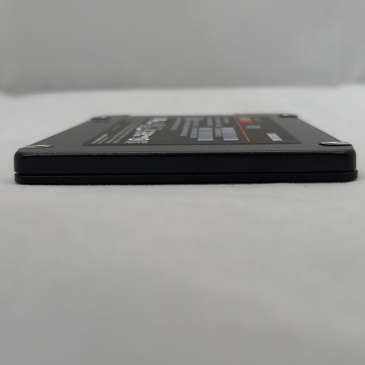 SAMSUNG SSD 4TB MZ-76E4T0
