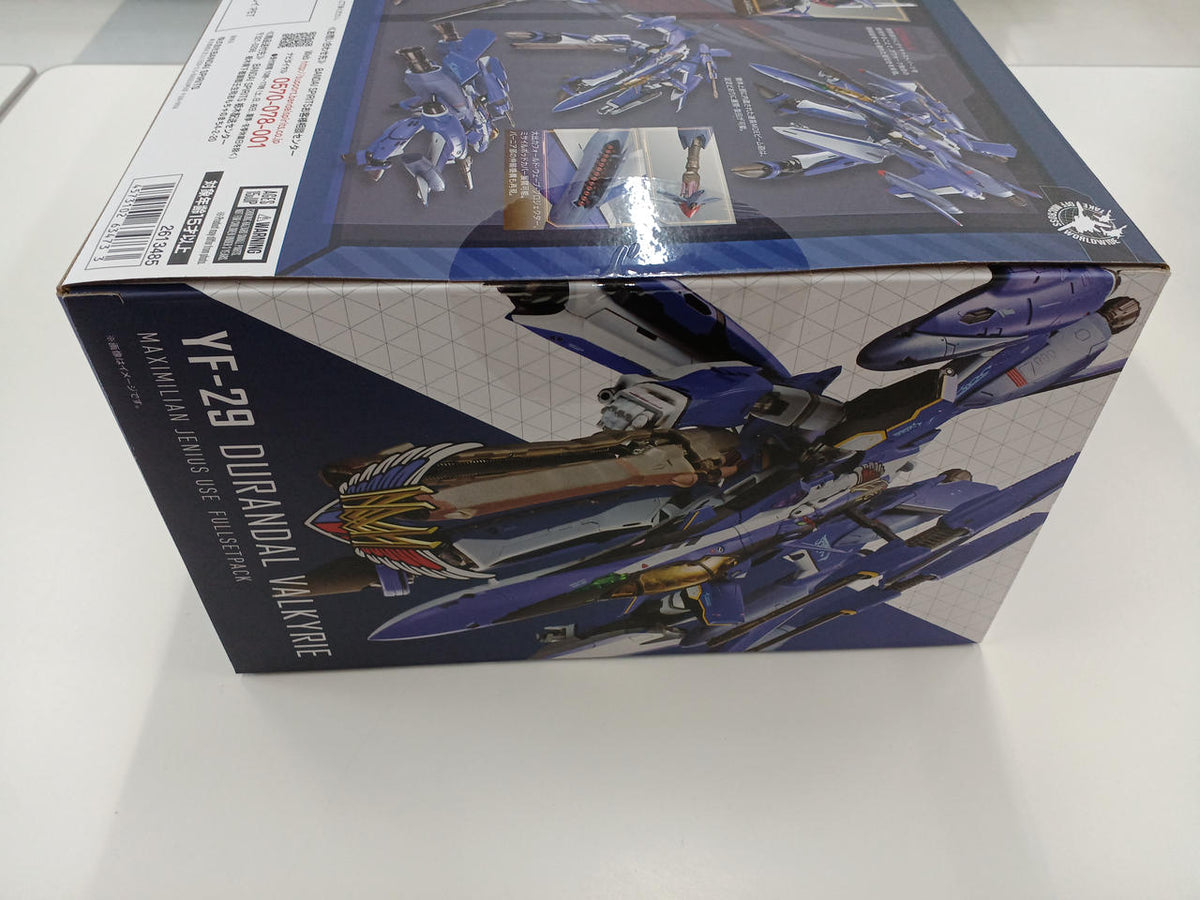 Bandai Namco DX Chogokin YF-29 Durandal Valkyrie (Maximilian Jenius)