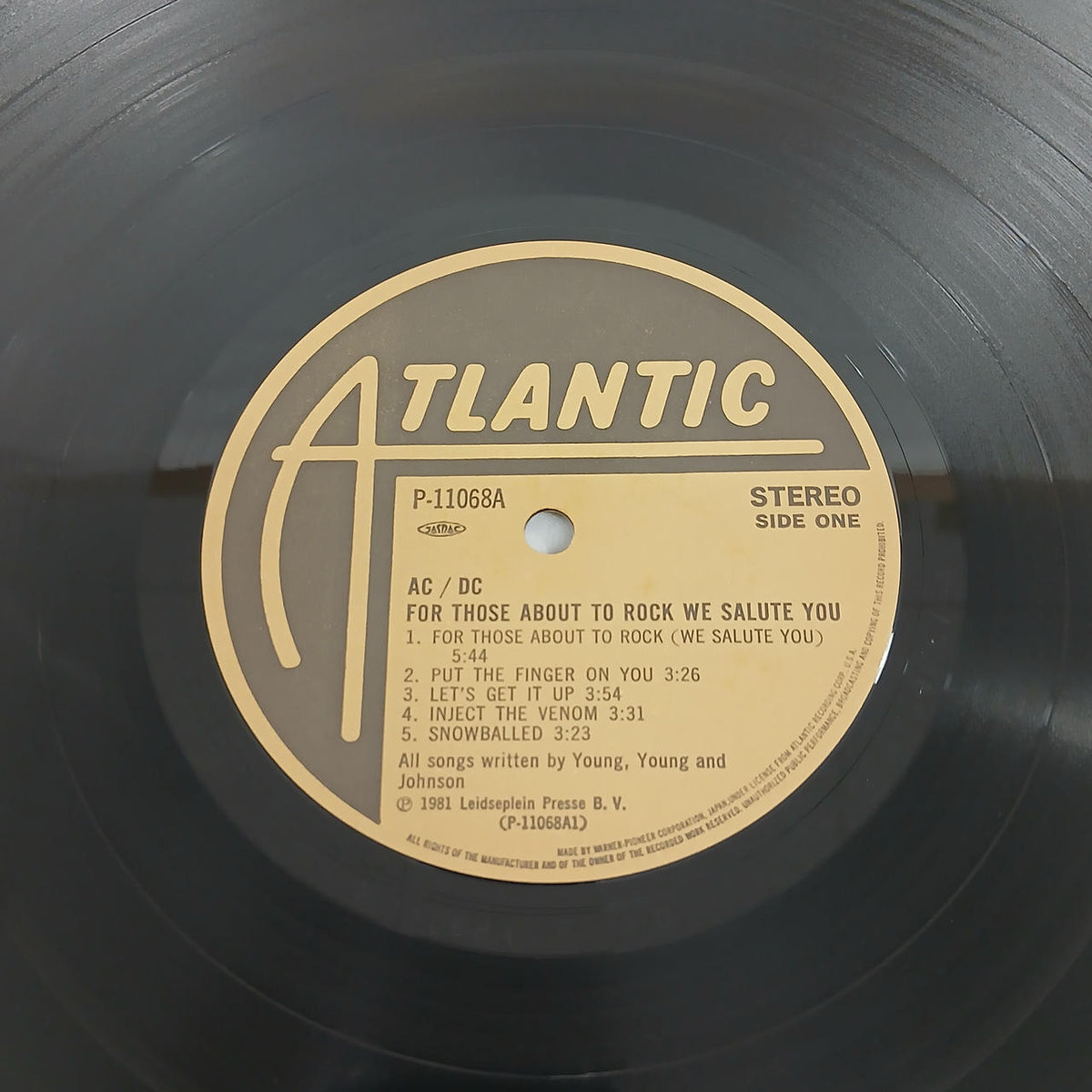 ATLANTIC 【EX】 AC/DC / Devil's Invitation P-11068A