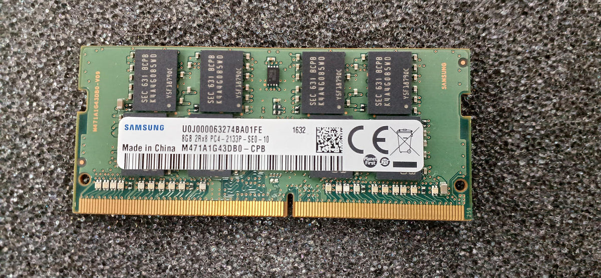 SAMSUNG DDR4 Memory M471A1G43DB0-CPB