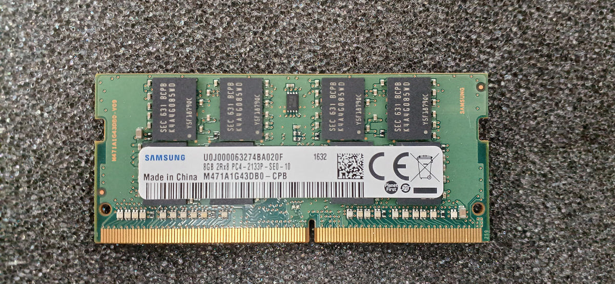 SAMSUNG DDR4 Memory M471A1G43DB0-CPB