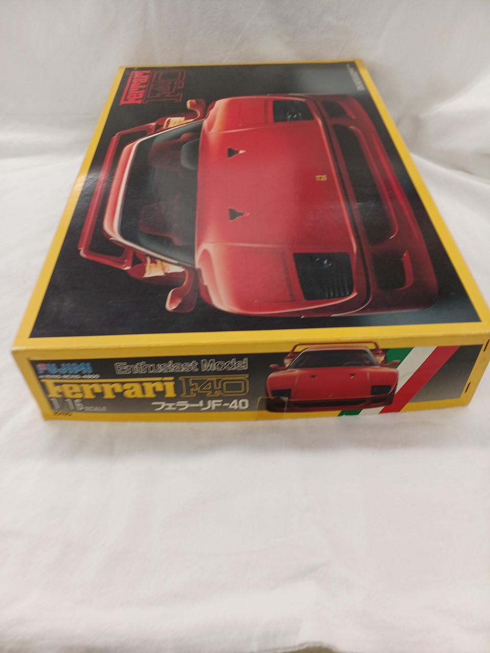 Fujimi Model (FUJIMI) 1/16 Ferrari F-40 Plastic Model 'Enthusiast Model Series'