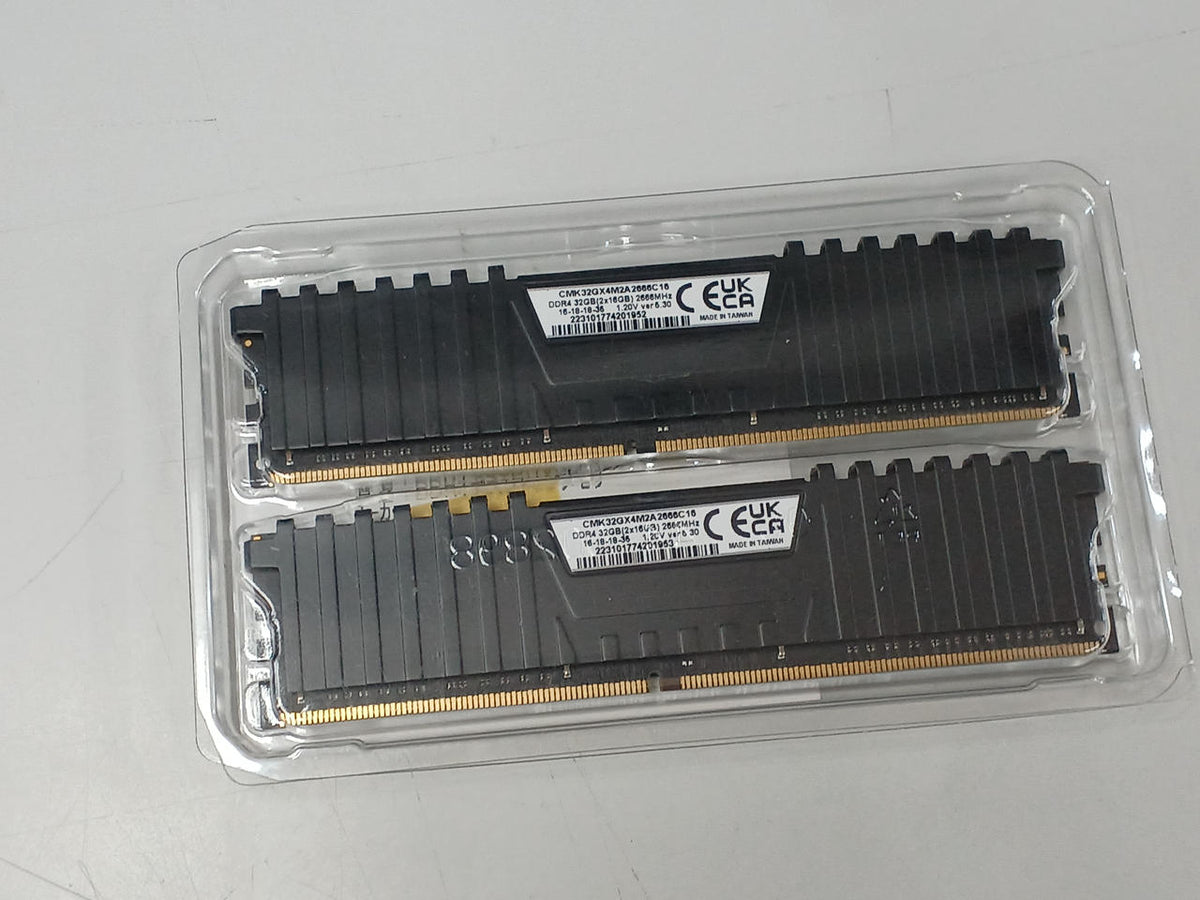 CORSAIR DDR4 Desktop Memory DDR4 32GB (16GB×2)