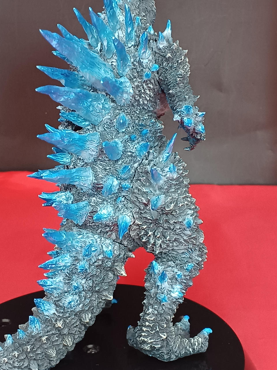 Prototype: ZYEN Godzilla Spiny Fin Pre-assembled Resin Kit - Banzai Thrifting | BanzaiHobby