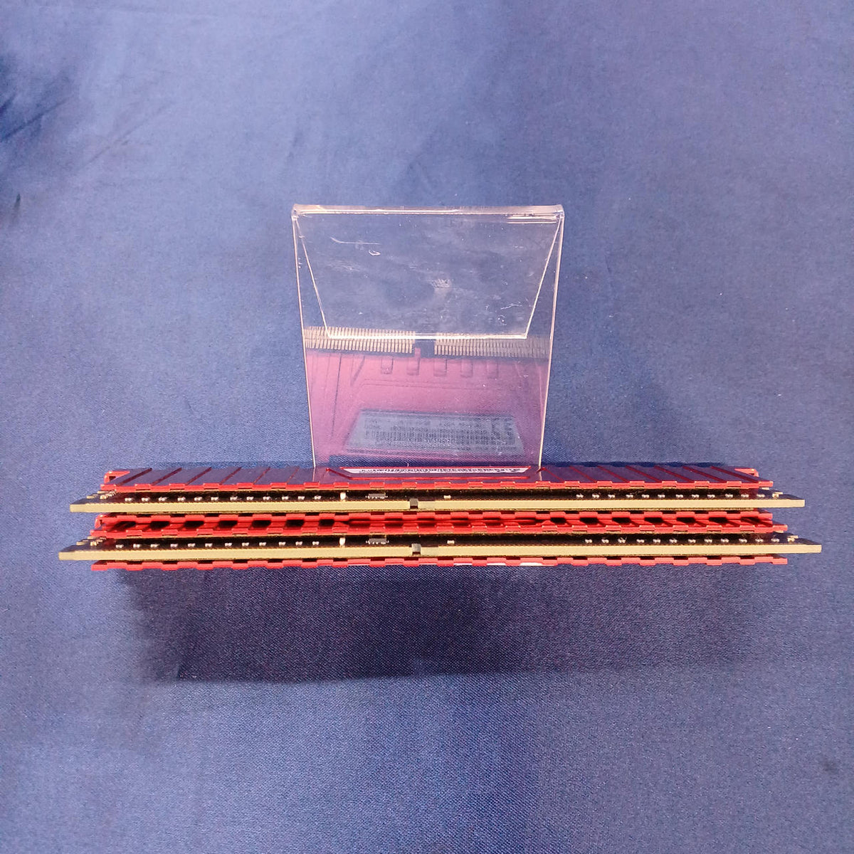 CORSAIR Memory CMK16GX4M2A2666C16R