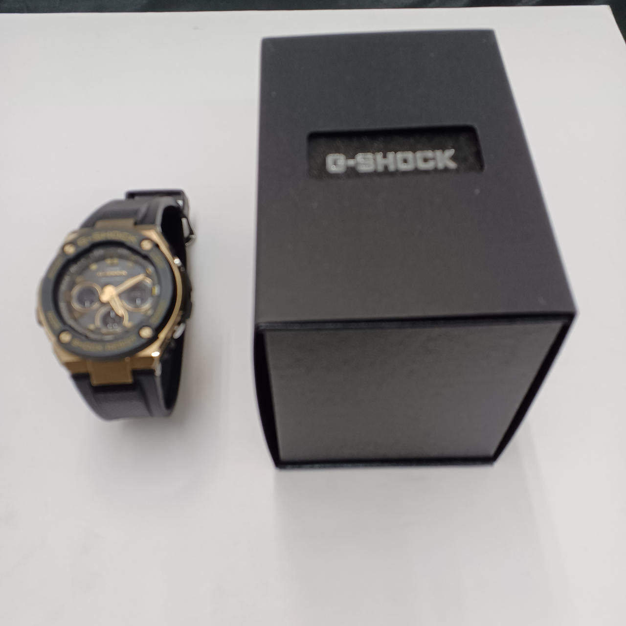 CASIO G-SHOCK GST-W300G – BanzaiHobby