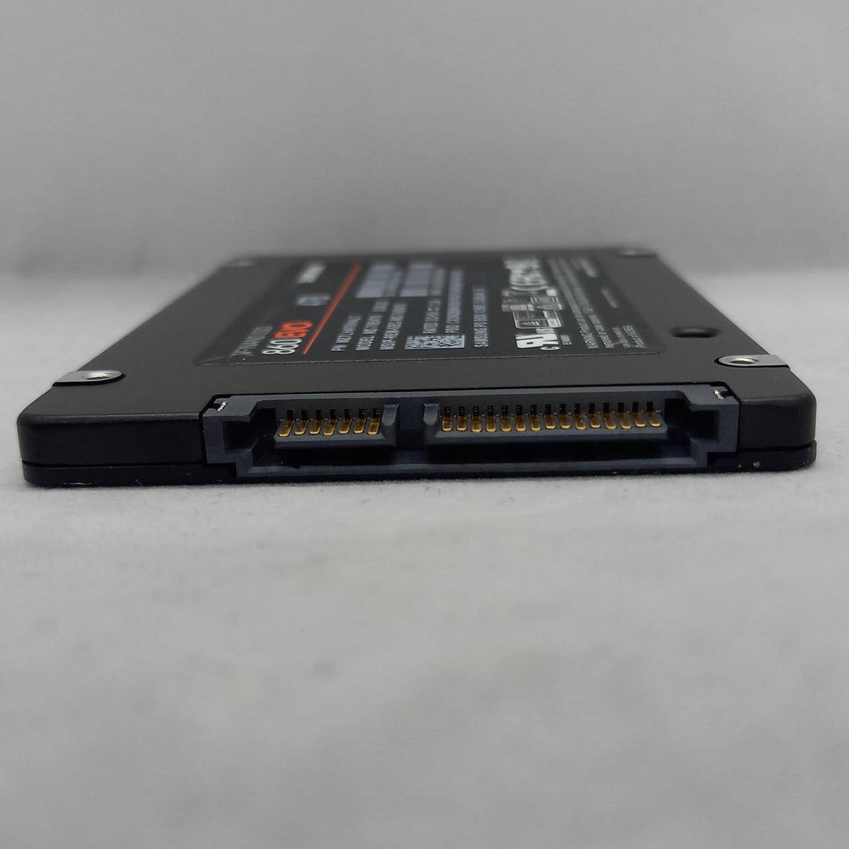 SAMSUNG SSD 4TB MZ-76E4T0