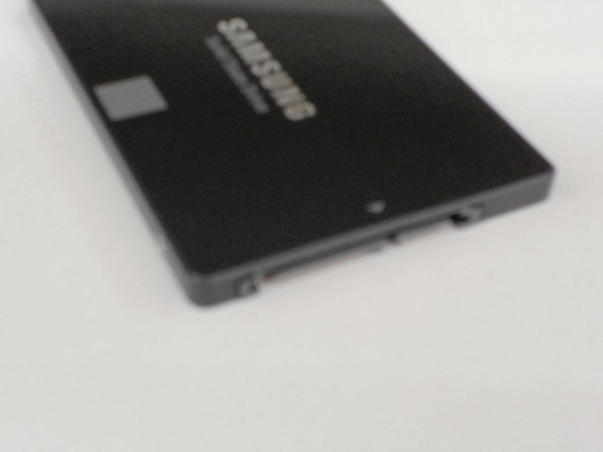 SAMSUNG SSD 1TB MZ75E1T0BIT