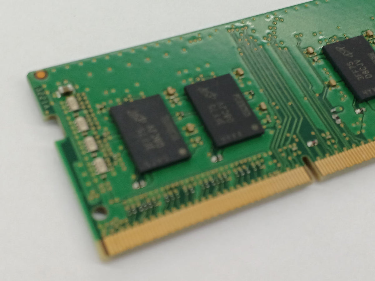 MICRON Laptop Memory DDR4 16GB 1 Disc MTA8ATF2G64HZ-3G2F1