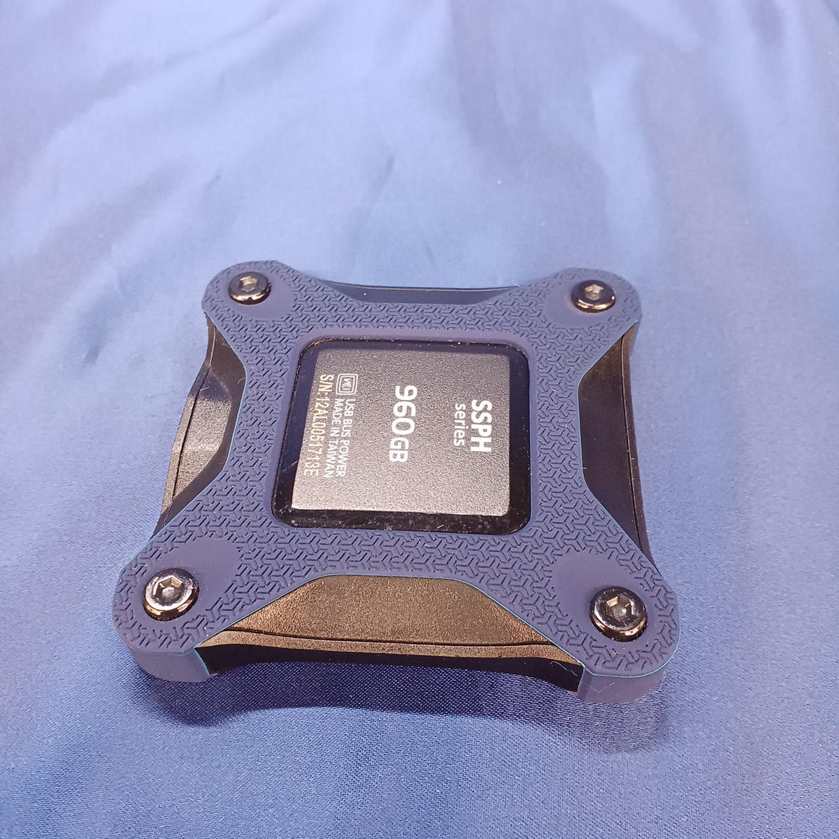 I・O DATA Portable SSD SSPH-UT960K/E