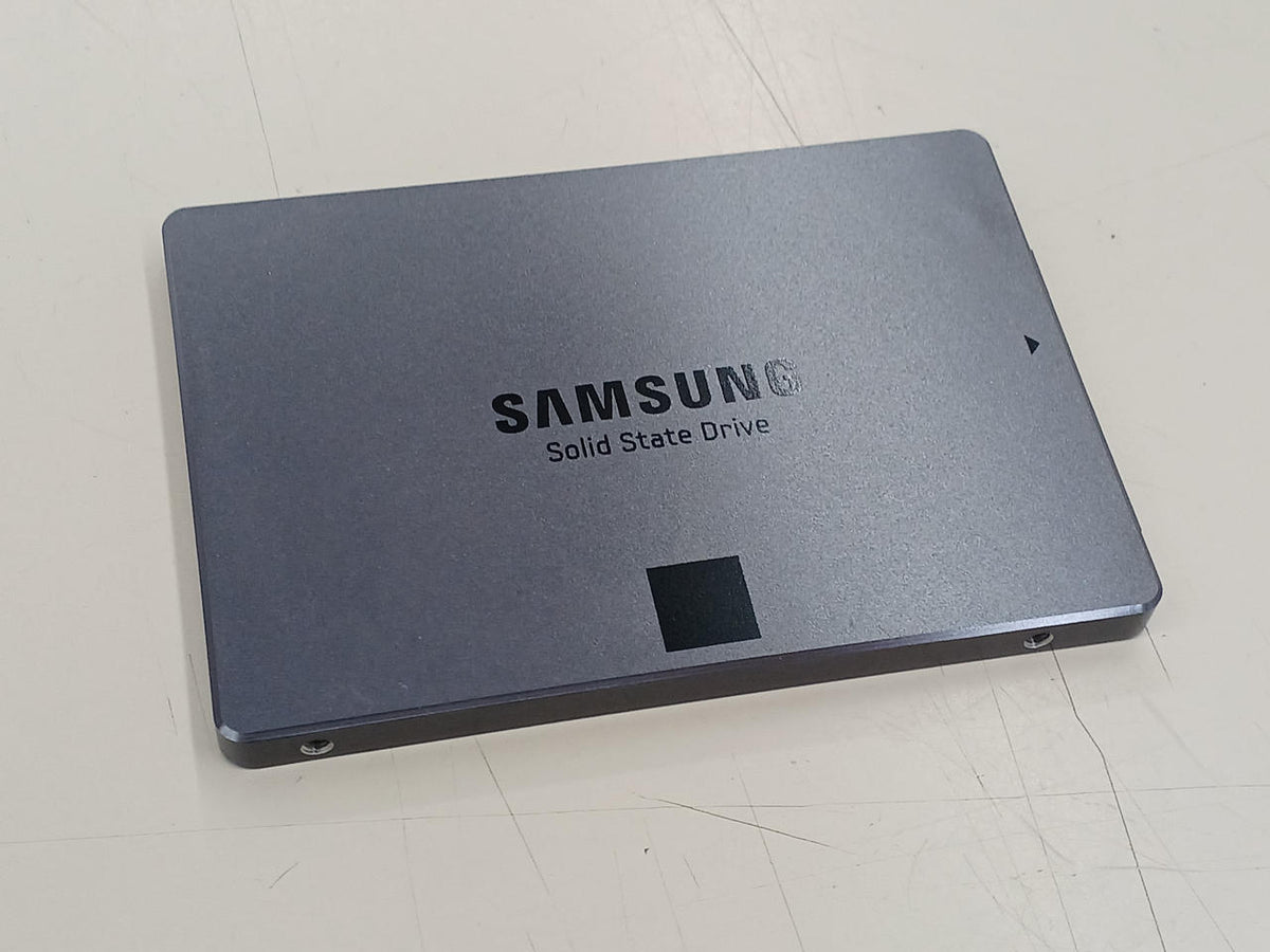 SAMSUNG SSD 1TB MZ-7TE1T0B/IT