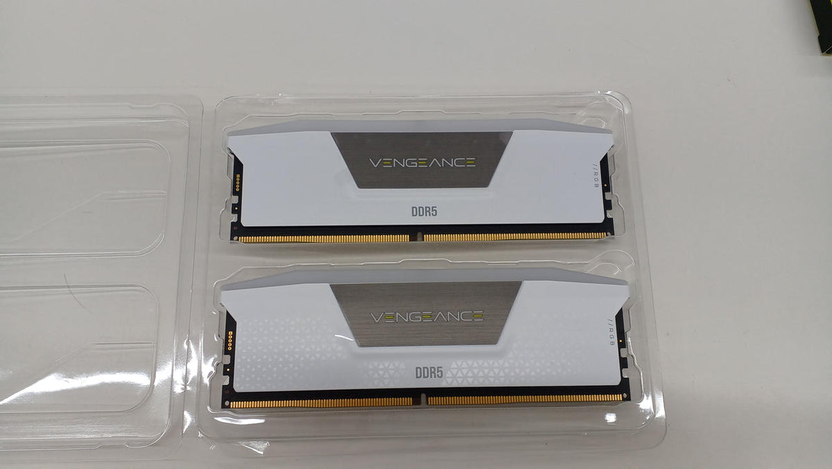CORSAIR Memory: DDR5 32GB (16GB x 2) VENGEANCE RGB DDR5