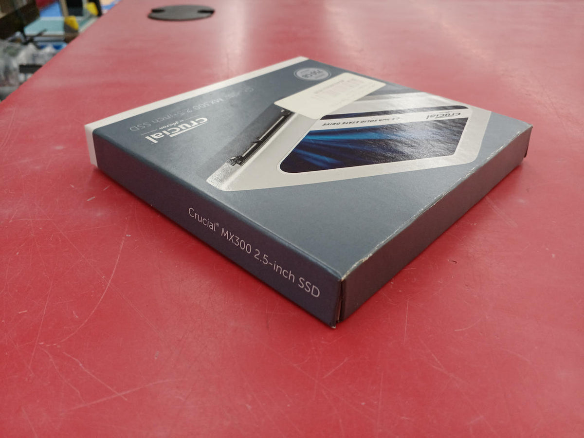 CRUCIAL SSD CT750MX300SSD1