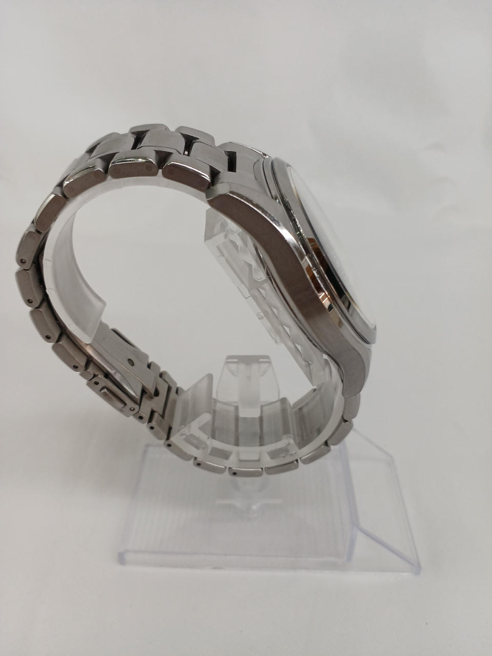 CITIZEN Quartz Wristwatch CB0100-52E