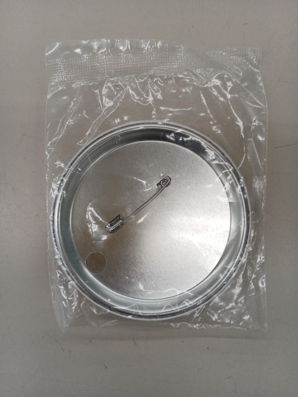 BANDAI SPIRITS Eren (Just Woke Up) Can Badge Ichiban Kuji Attack on Titan ~Survey Corps Investigation Report~