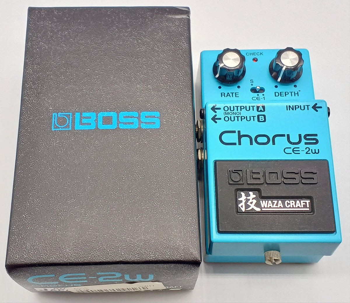 BOSS Effects pedal: CE-2W