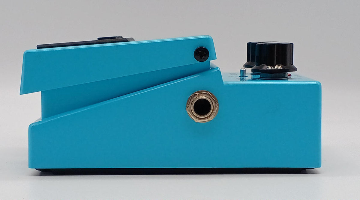 BOSS Effects pedal: CE-2W
