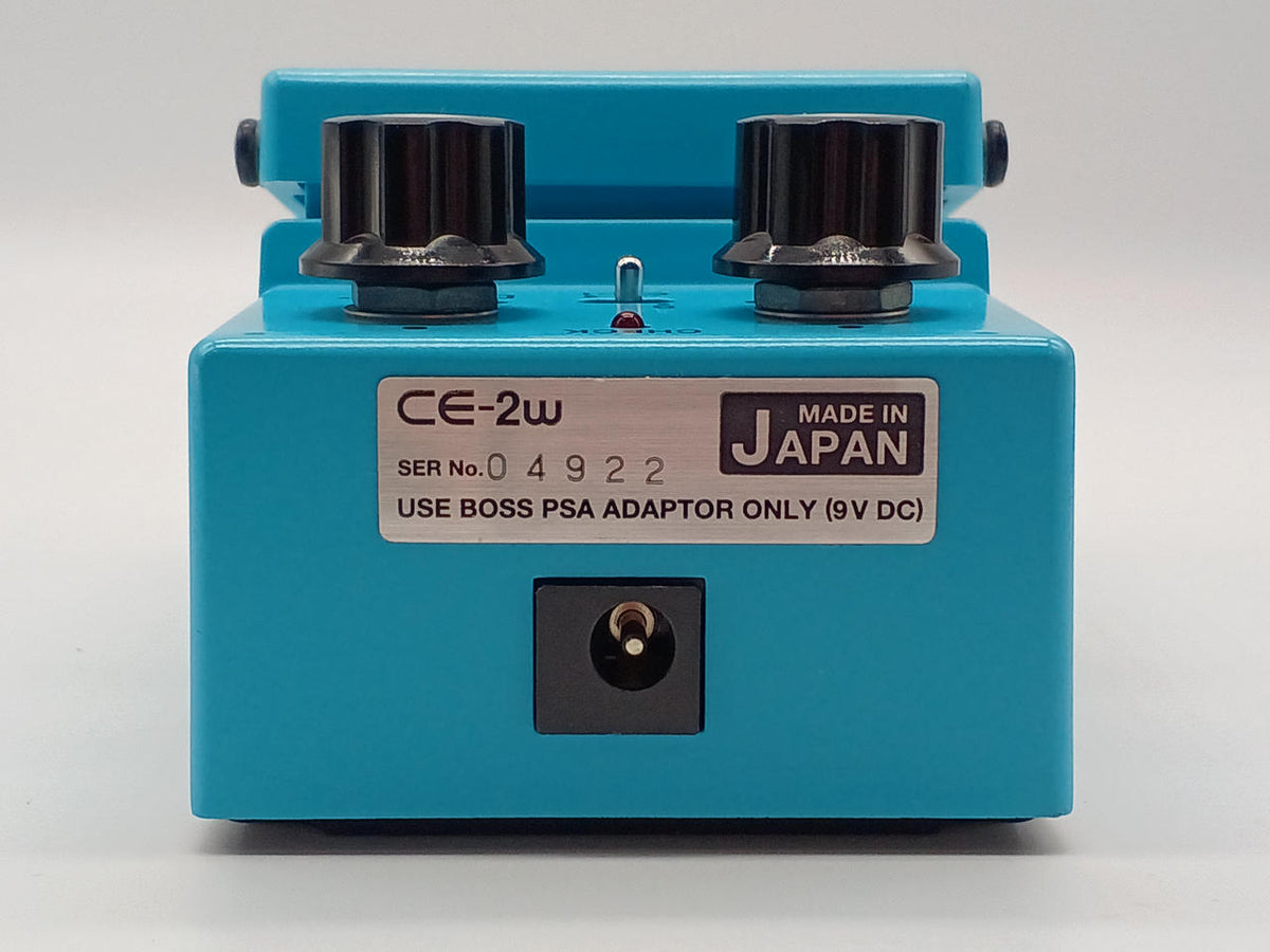 BOSS Effects pedal: CE-2W