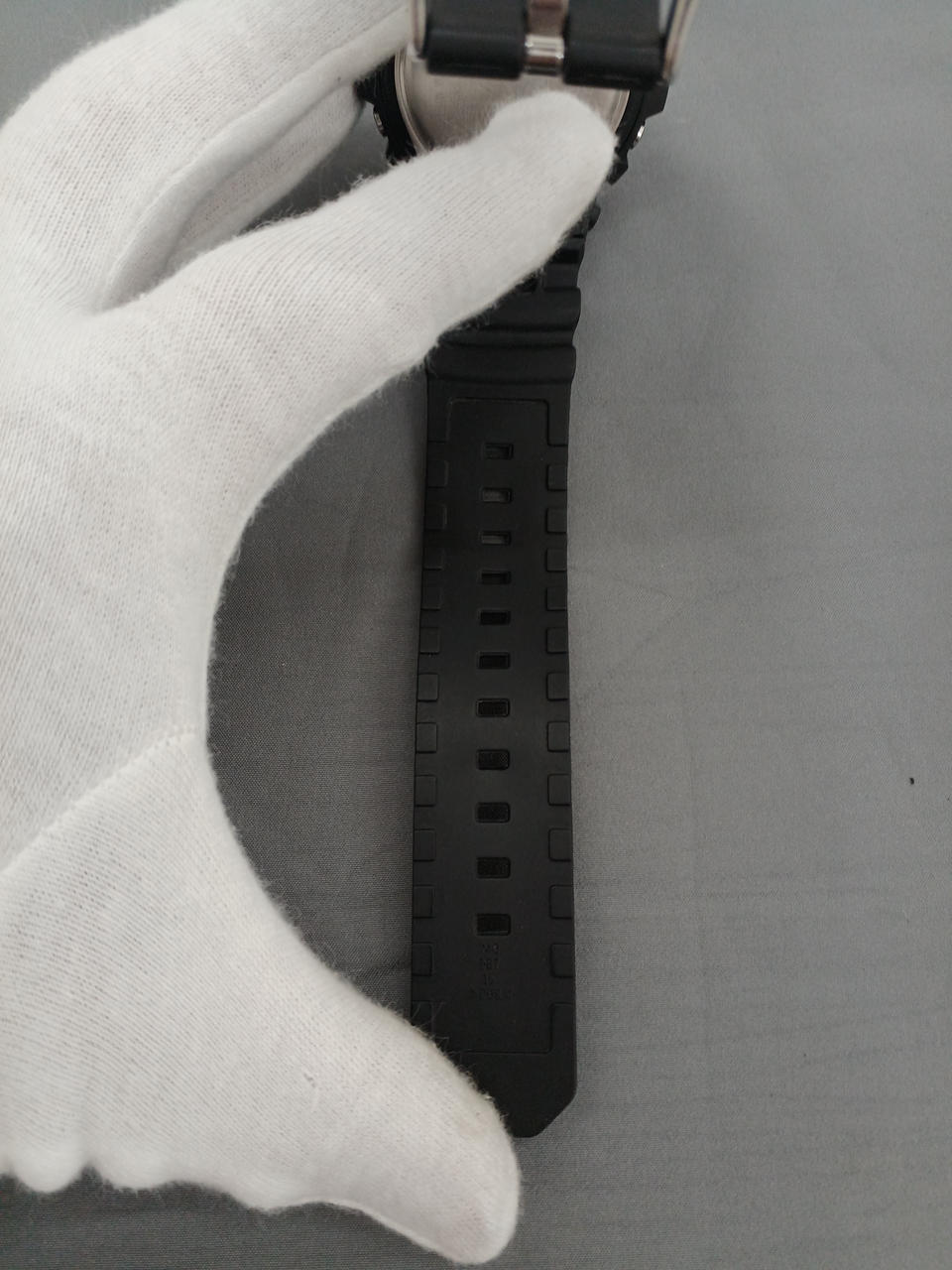 CASIO G-SHOCK Radio Solar AWG-M100A